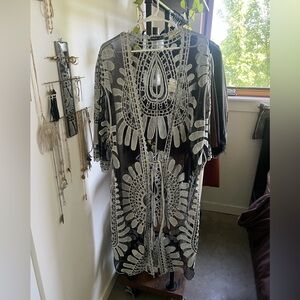 Elegant Black and White Lace Kimono/Cover Up